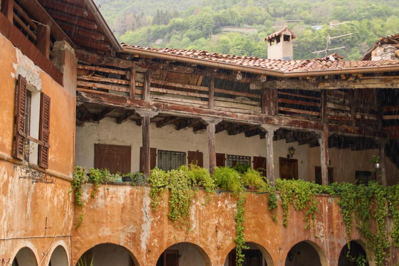 Charme Nel Borgo Di Bienno Di Design, Natura & Relax Екстериор снимка